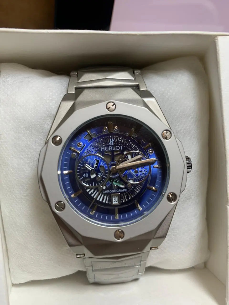 Quartz machine | modern analogue watch for men