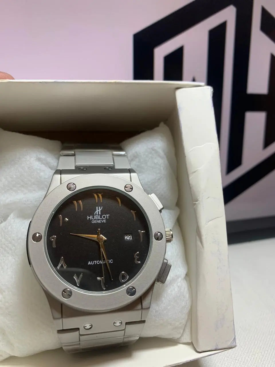 Quartz machine | modern analogue watch for men